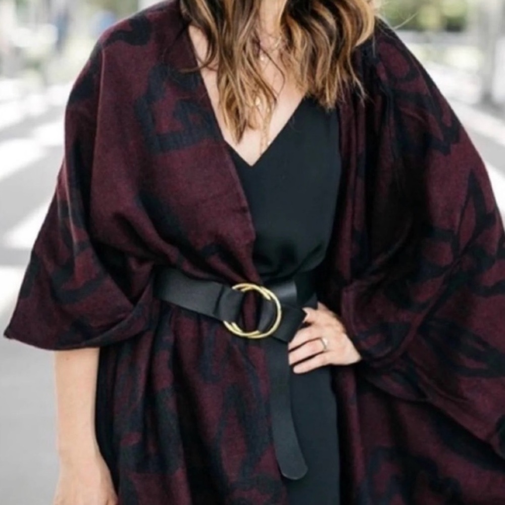 Cleobella Sevigny Capelet in Bordeaux and Black. NWOT.